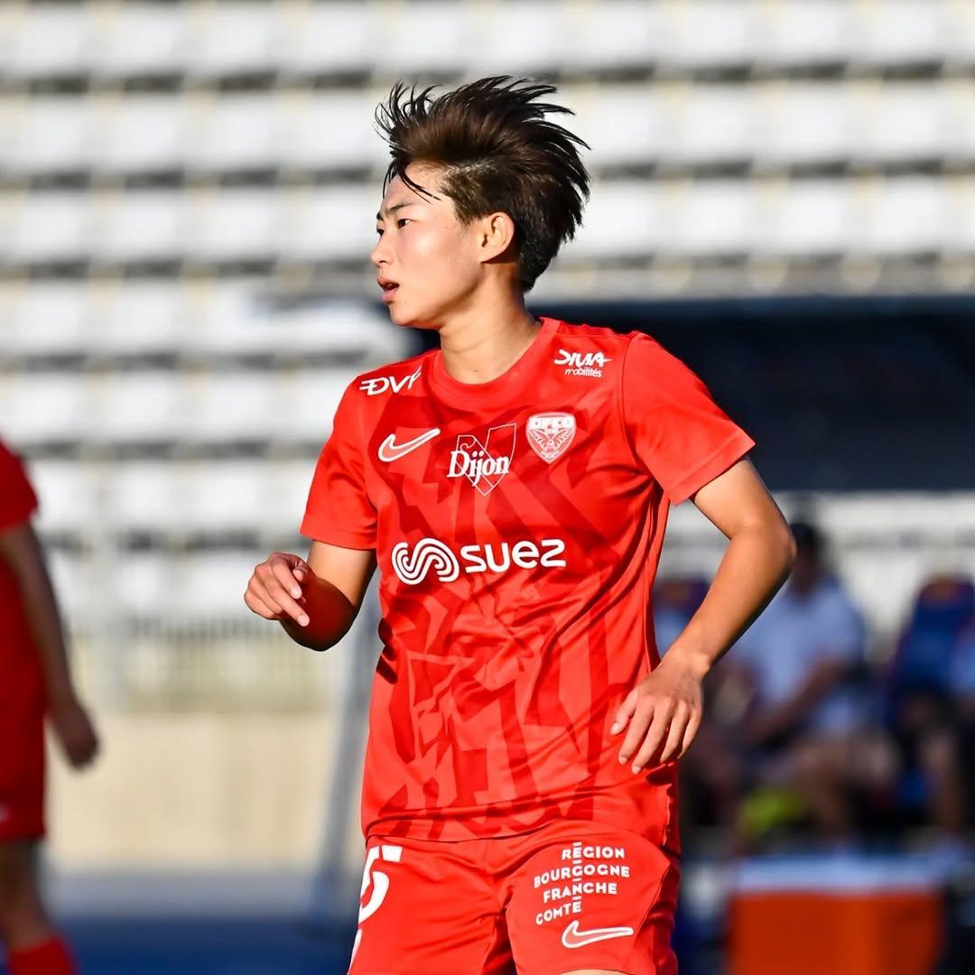 开云入口-双星闪耀，中国女足国脚吴澄舒、王妍雯均首发出战法女甲首轮