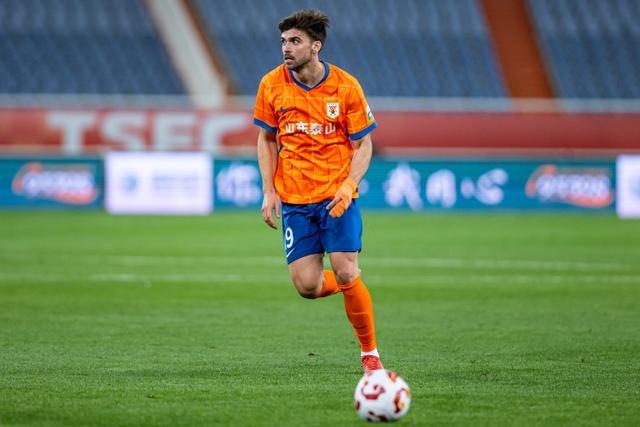 开云-未随队出征上海!媒体人:泽卡之前确实带伤的,这场打不了了