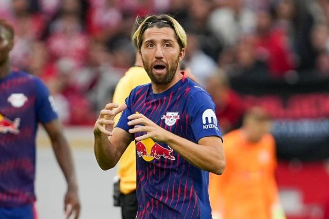 1766157323384027551.jpg 开云APP-【早报】米兰双队两天内先后无缘意超杯决赛