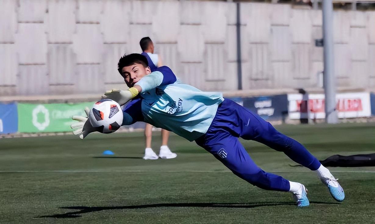 两场比赛10分！助力国足小组第一，马竞出品的他成男足的奥布拉克