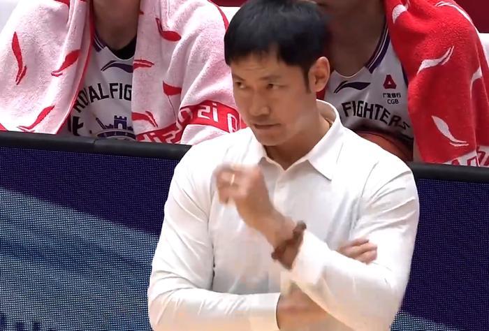 开云APP-CBA开赛至今，已有五名教练下课，下一位会是谁？这几人很危险