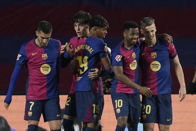 开云在线-巴萨换7人踢得更好？莱万由谁来替？