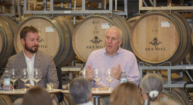 开云-唯篮球和美酒不可辜负，波波维奇享受生活不将就