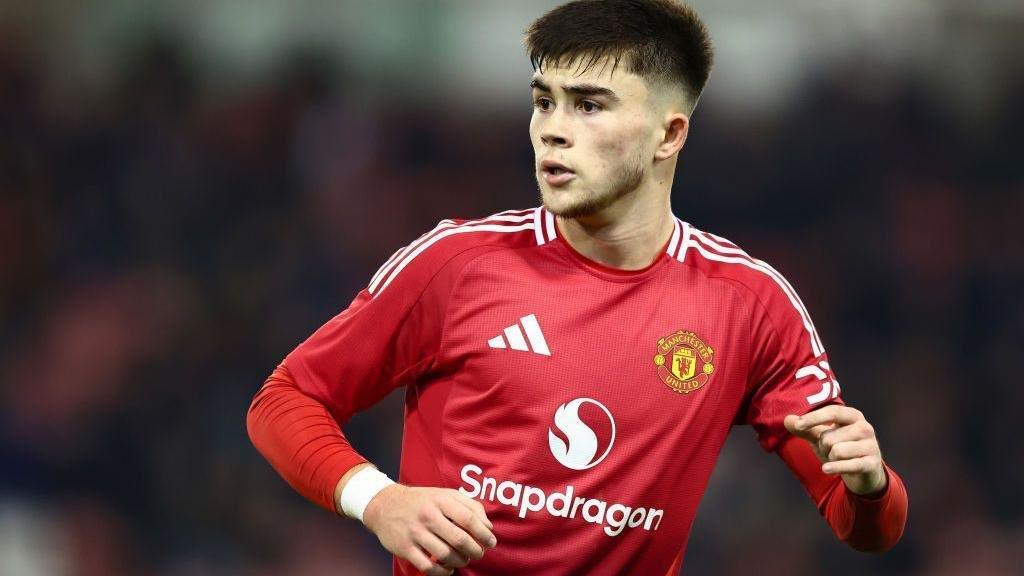 kaiyun-罗马诺：曼联18岁后卫哈里-阿马斯将租借加盟诺维奇