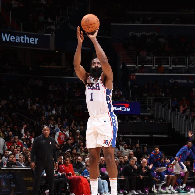 开云娱乐-76人收获三连胜！恩比德缺阵哈登17助攻盘活全队