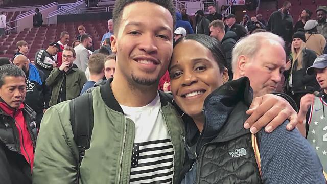 1650962452359095937.jpg 开云入口-布伦森突然崛起并非偶然,父母的指导为他铺就道路