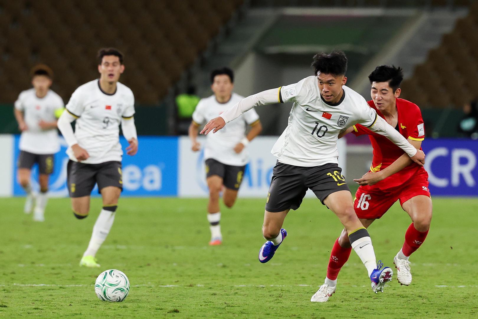 开云APP-明晚争冠！本届U23亚洲杯中国队已击败三个小组第一，日本队会是第四个吗？