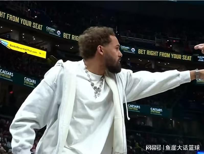 开云入口-险胜！申京32+2首发最低，特雷杨2人驱逐，杜兰特30+7探花创2纪录