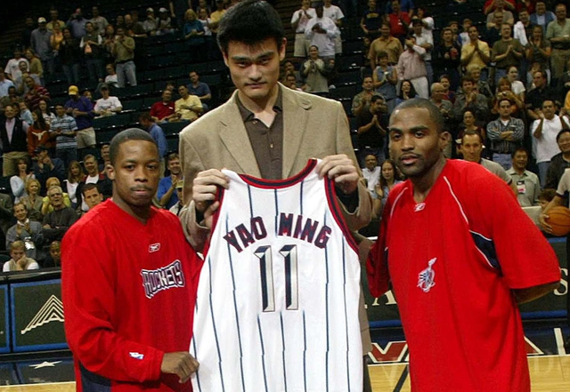 kaiyun-姚明队友回忆往事：被火箭交易有点生气 弗朗西斯后来直接崩了