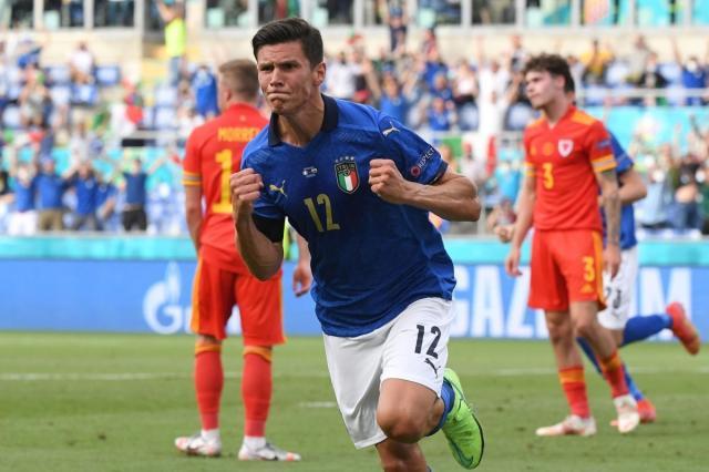 开云在线-【人物】从P站名宿到意大利功臣 米兰旧将一球成名