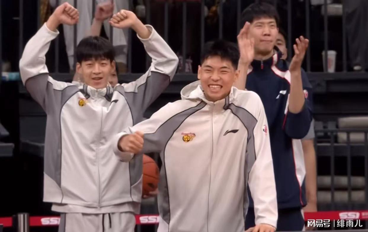 开云入口-最新消息！CBA暴力双能卫坑惨杜锋，朱芳雨有望捡漏“得分机器”