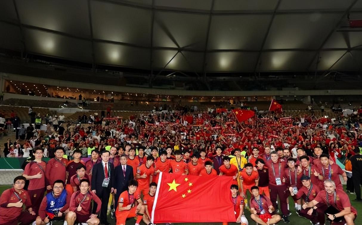 开云官网-徐云龙再次以新身份亮相绿茵场！球队主帅是朱广沪，引发热议