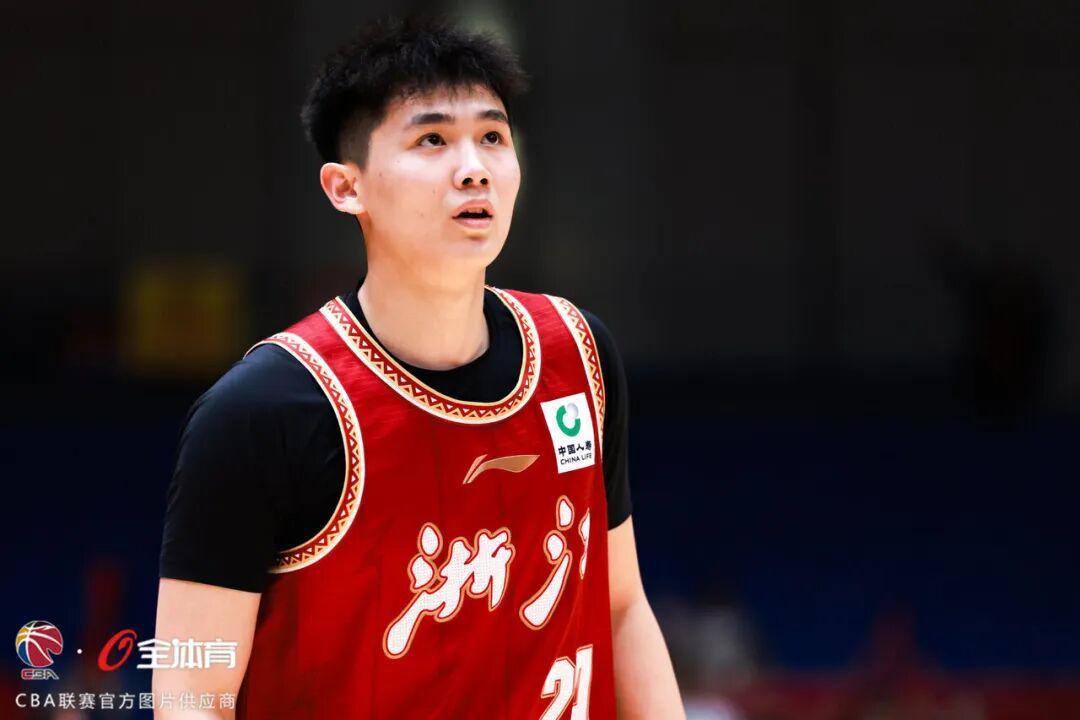 开云娱乐-【CBA联赛】第三十七轮｜七连胜！浙江稠州金租95-72胜山东高速！