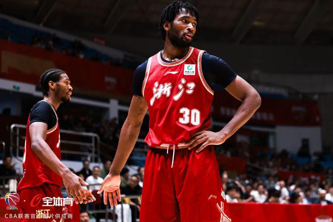 开云娱乐-【CBA联赛】第三十七轮｜七连胜！浙江稠州金租95-72胜山东高速！